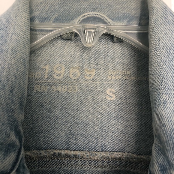 Gap Denim/Jean Jacket - Picture 2 of 4
